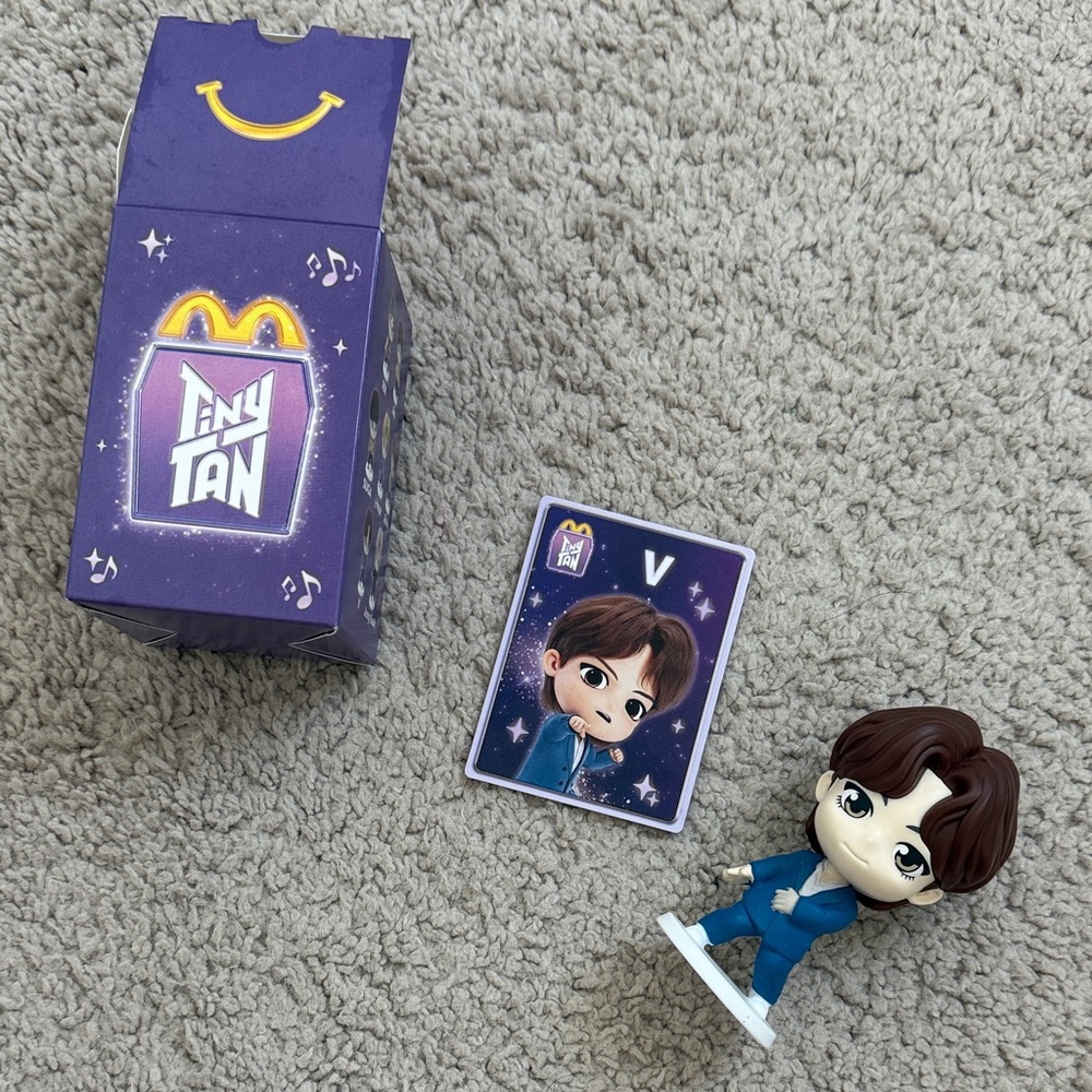 TinyTAN Blue Suit Action Figure